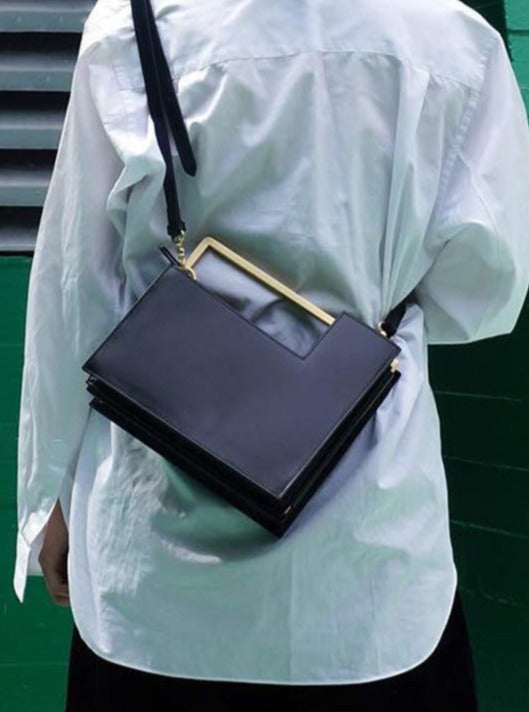 Metal Rod Handheld One Shoulder Crossbody Bag 