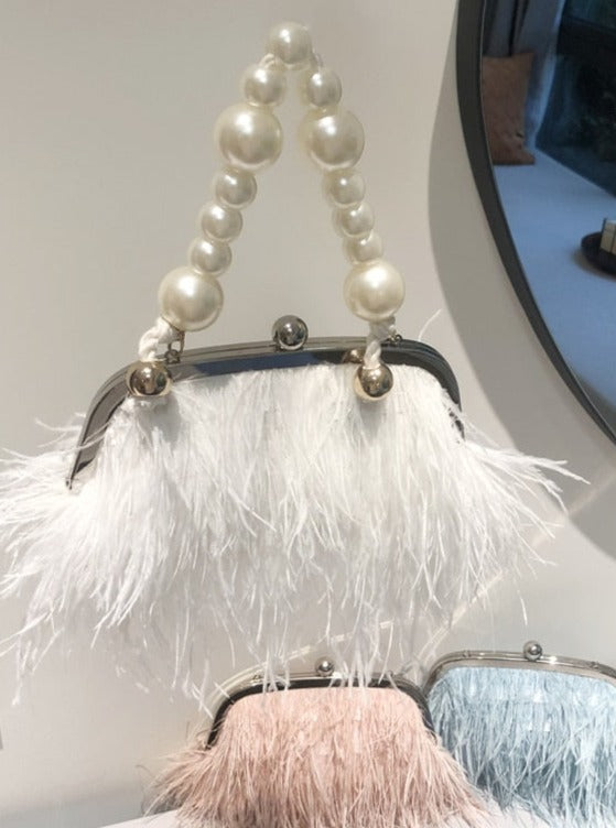 Flying Dream Feather Pear Chain Evening Clutch