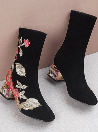 VIVID Embroidered Ankle Round Head Short Boots