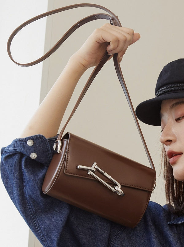 Q Lock Genuine Leather Crossbody Box Shoulder Bag