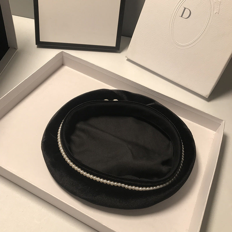 British Pearl Velvet Bud Hat